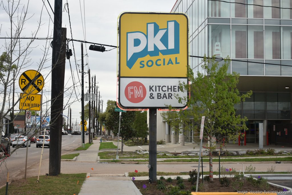 FM Kitchen owners ready to open pickleball venue in fast-growing Washington Avenue Corridor | PKL Social
